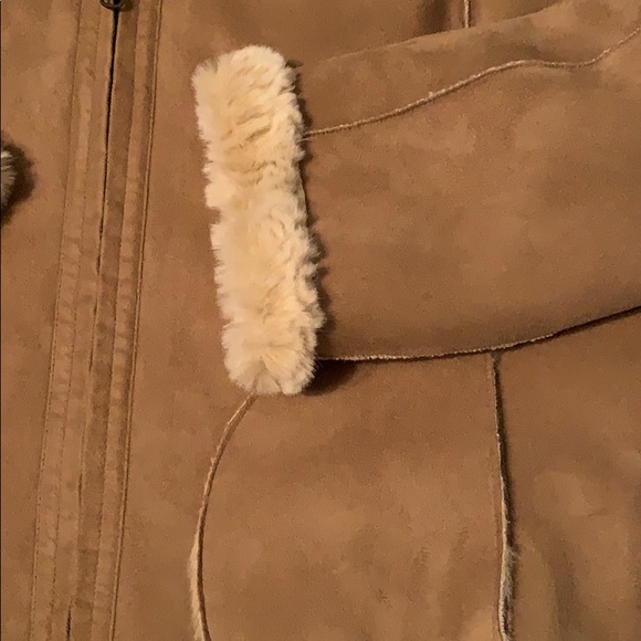 ⭐️ COLDWATER CREEK SUEDE/FAUX FUR JACKET - Picture 6 of 7
